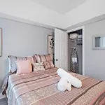 Alluring Home With 3 Decks In Northern Liberties