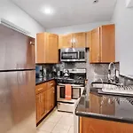 Alluring Home With 3 Decks In Northern Liberties